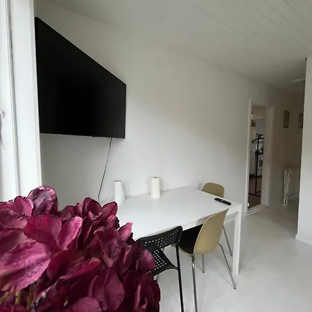 3 Bedroom With Garden And Parking Frederikshavn