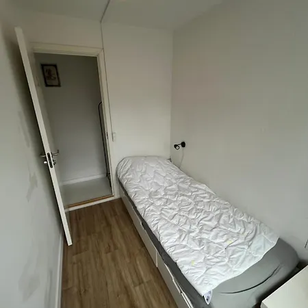 3 Bedroom With Garden And Parking 公寓 *